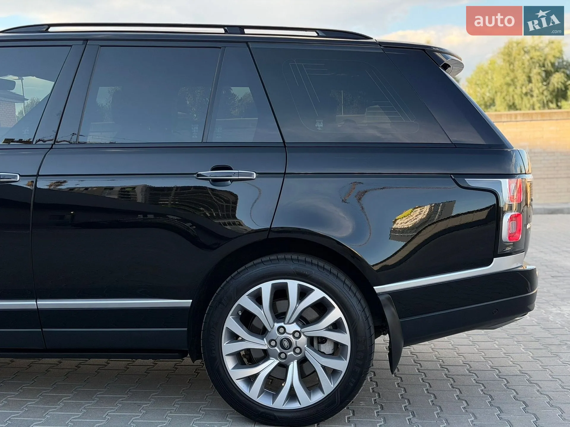 2020 Land Rover Range Rover - мініатюра 15