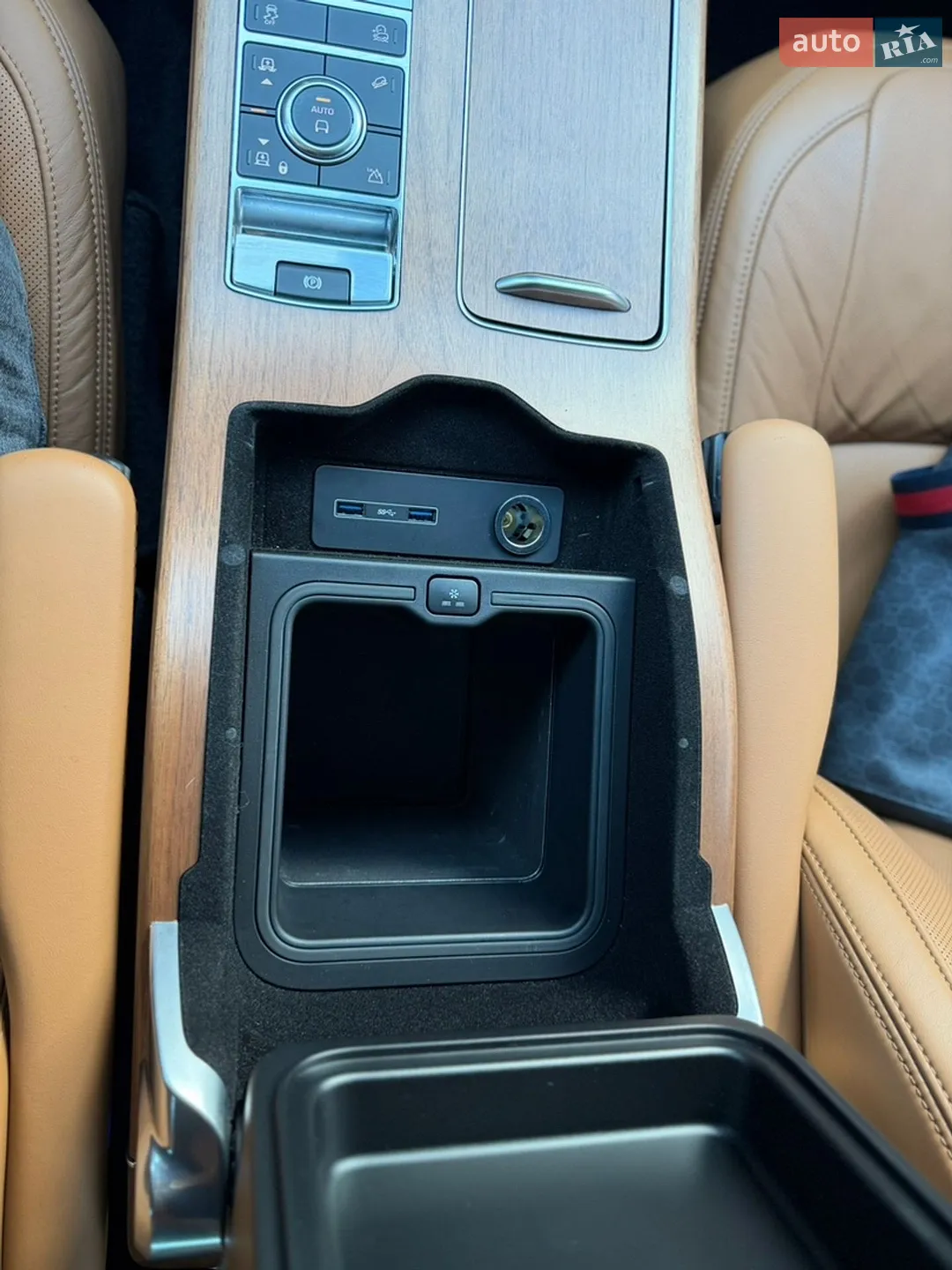 2020 Land Rover Range Rover - мініатюра 26