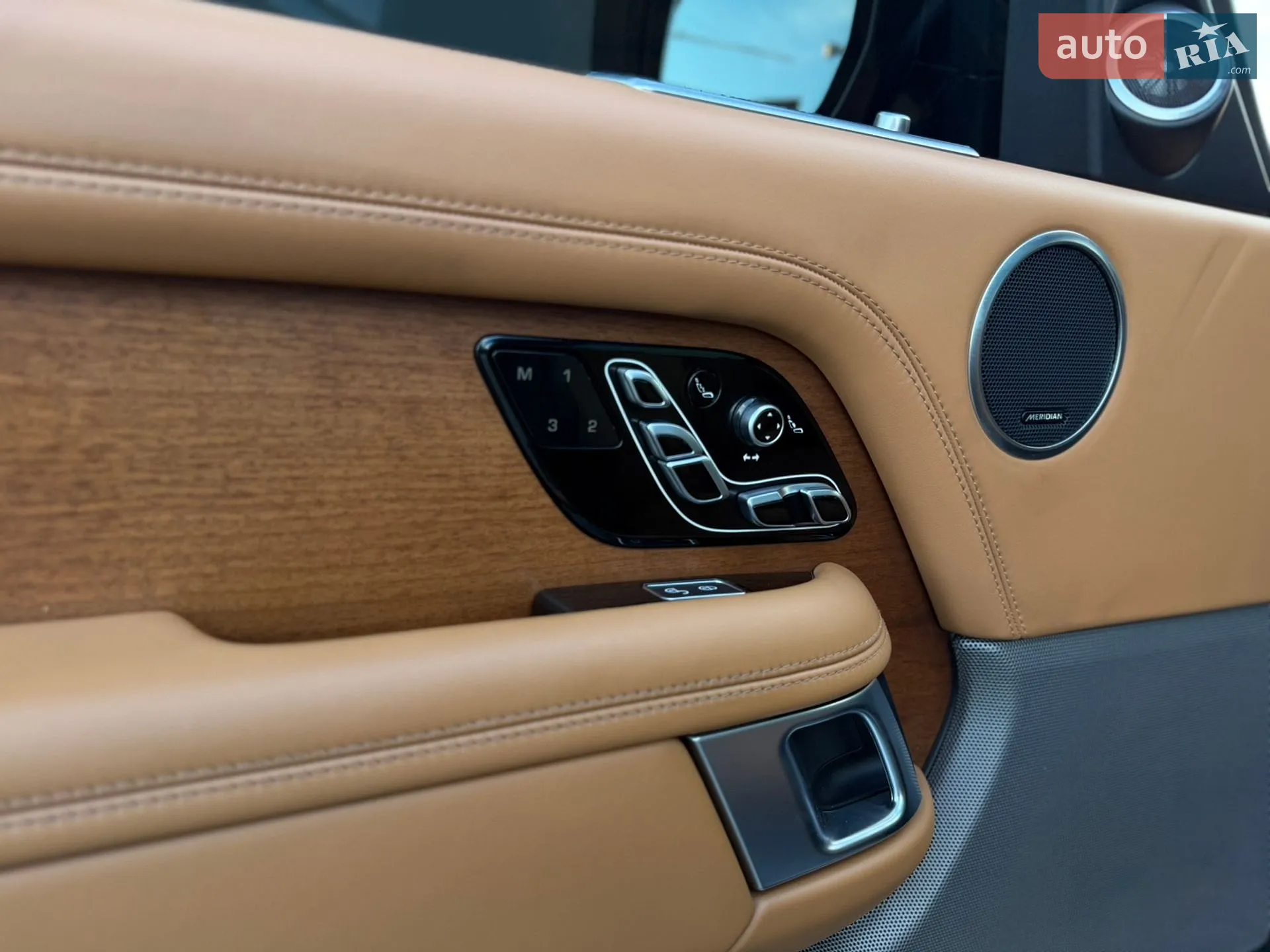 2020 Land Rover Range Rover - мініатюра 29