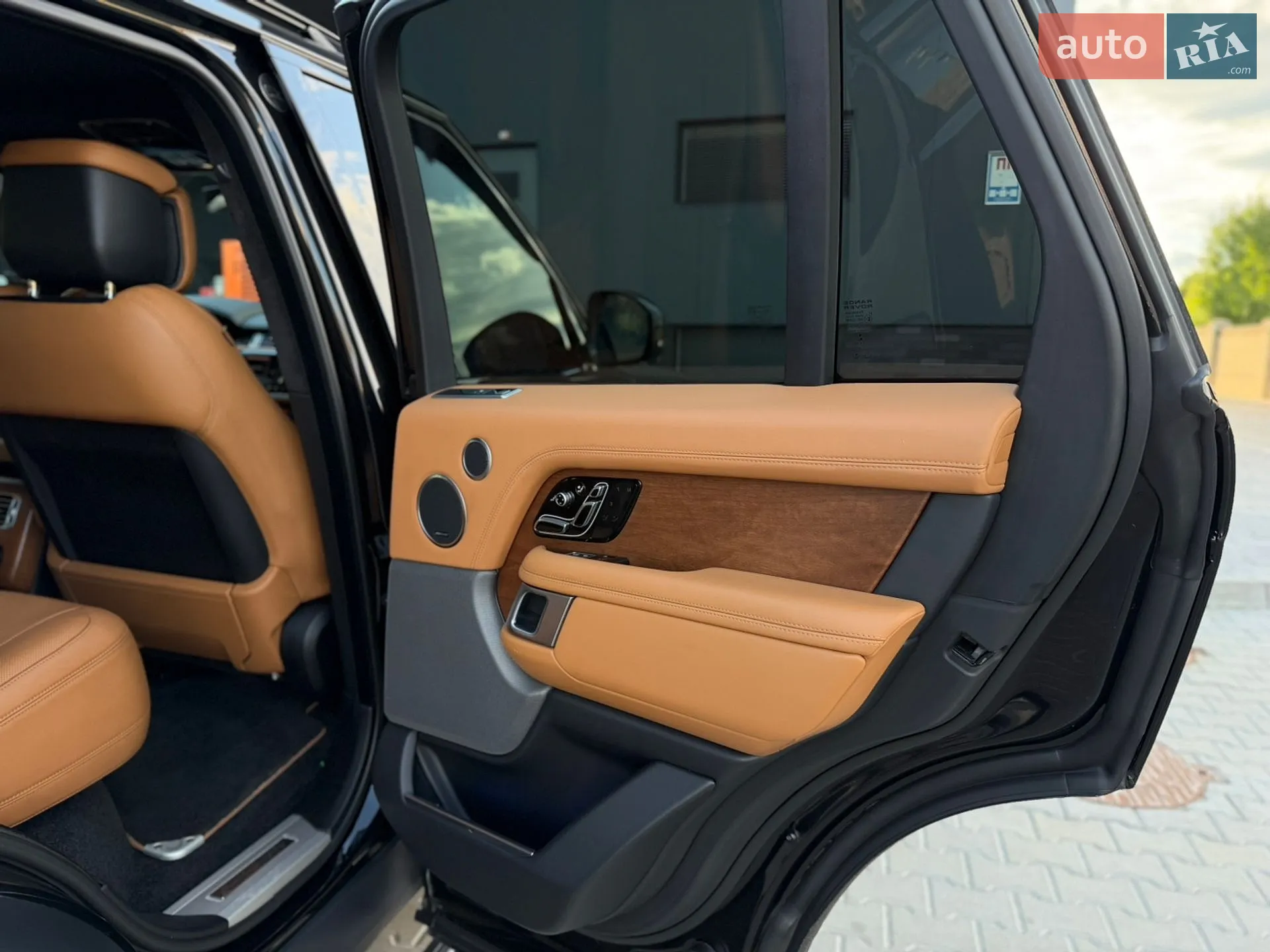 2020 Land Rover Range Rover - мініатюра 39