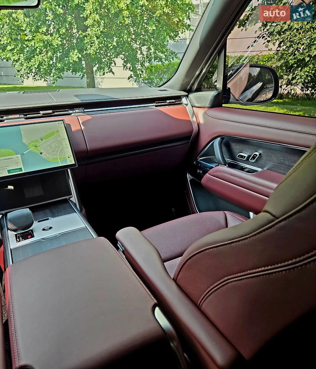 2025 Land Rover Range Rover - мініатюра 27
