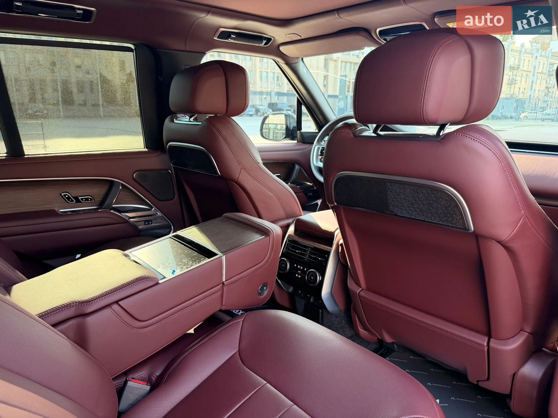 2025 Land Rover Range Rover - мініатюра 35