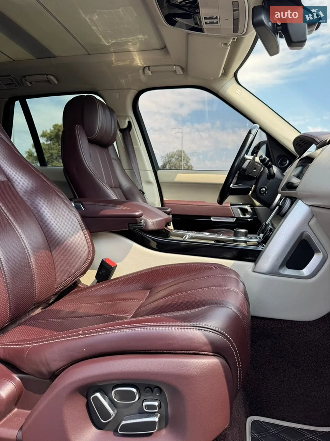 2014 Land Rover Range Rover - мініатюра 23