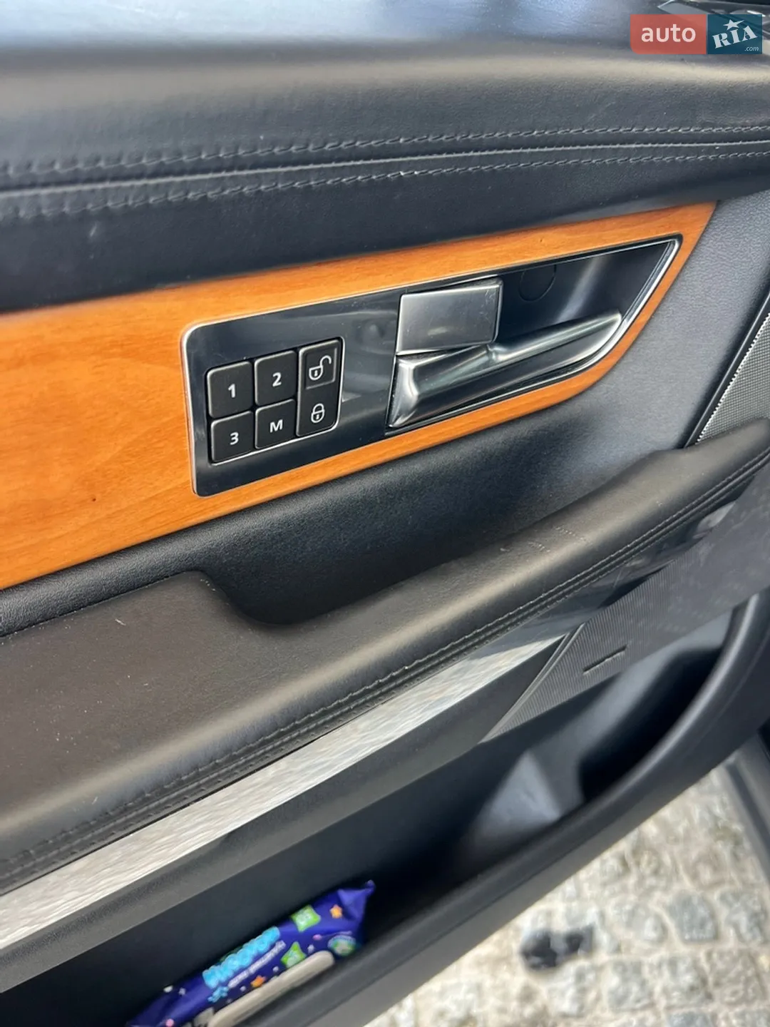 2012 Land Rover Range Rover - мініатюра 24