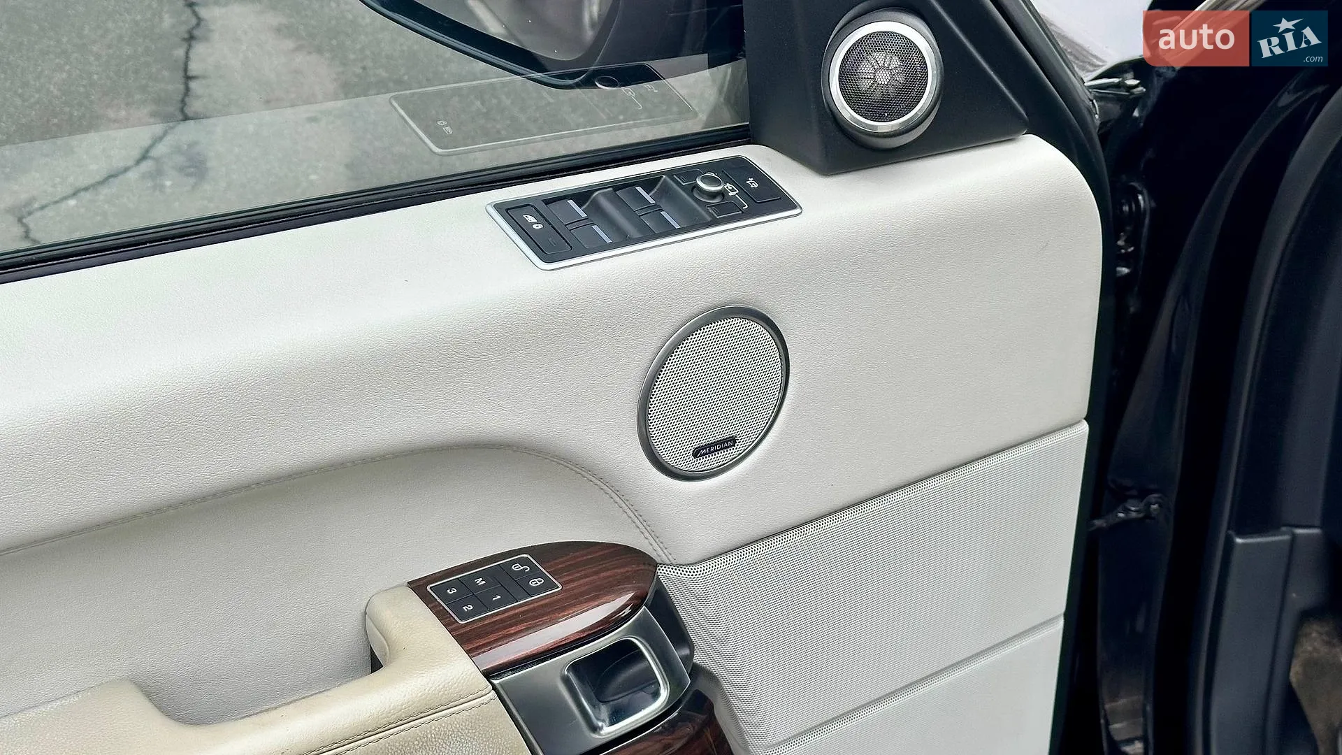 2017 Land Rover Range Rover - мініатюра 17