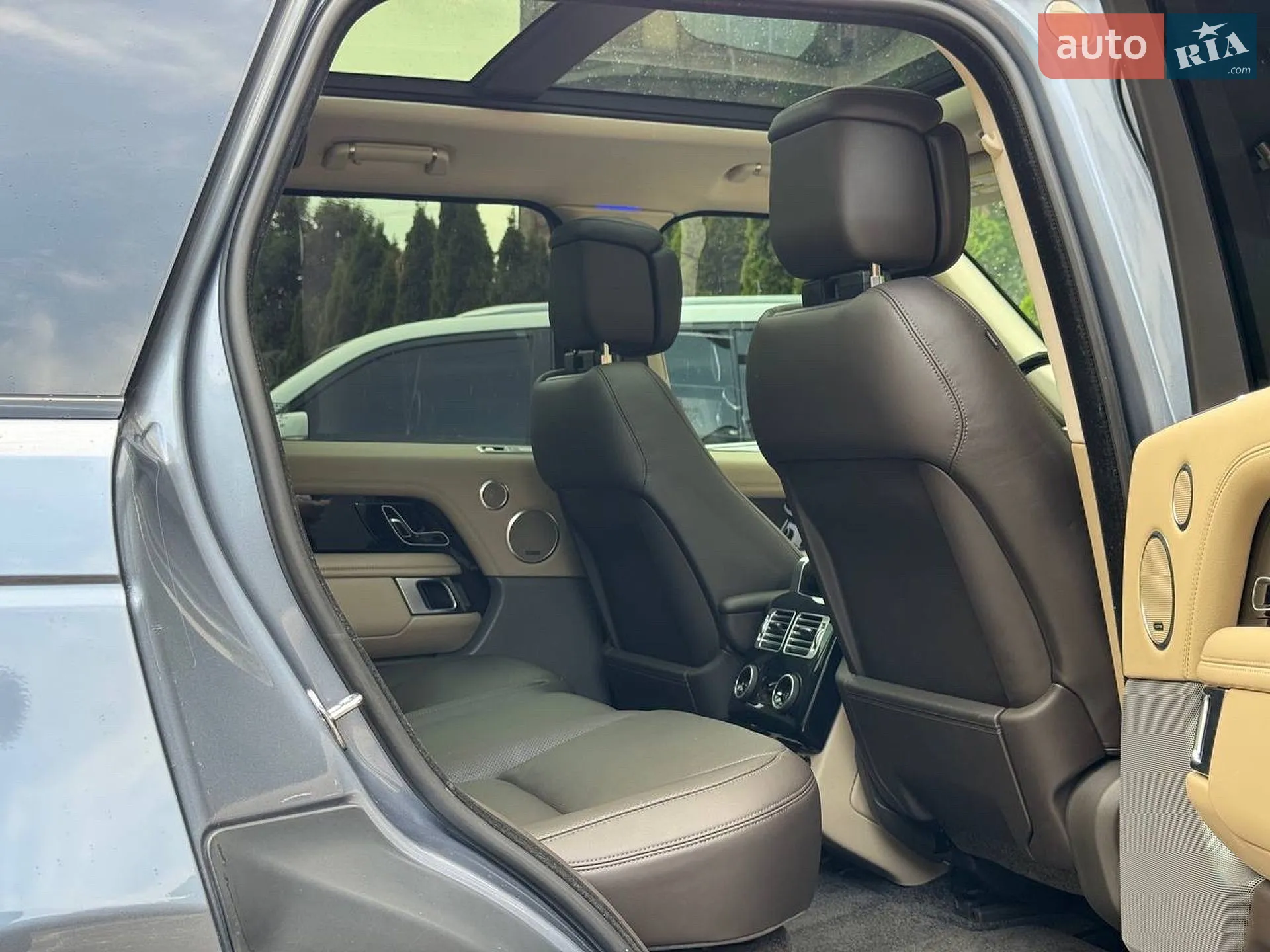 2020 Land Rover Range Rover - мініатюра 16