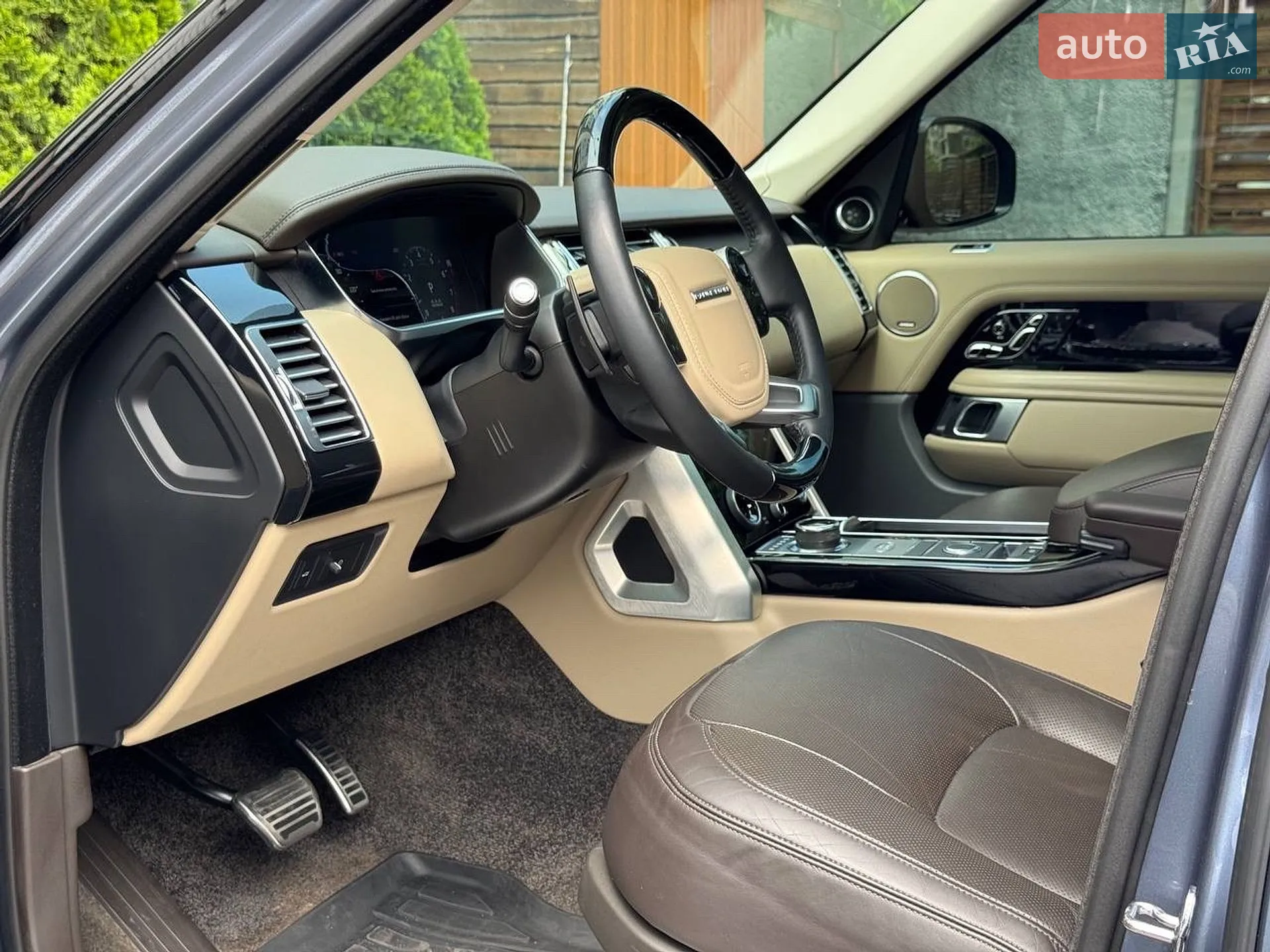 2020 Land Rover Range Rover - мініатюра 25