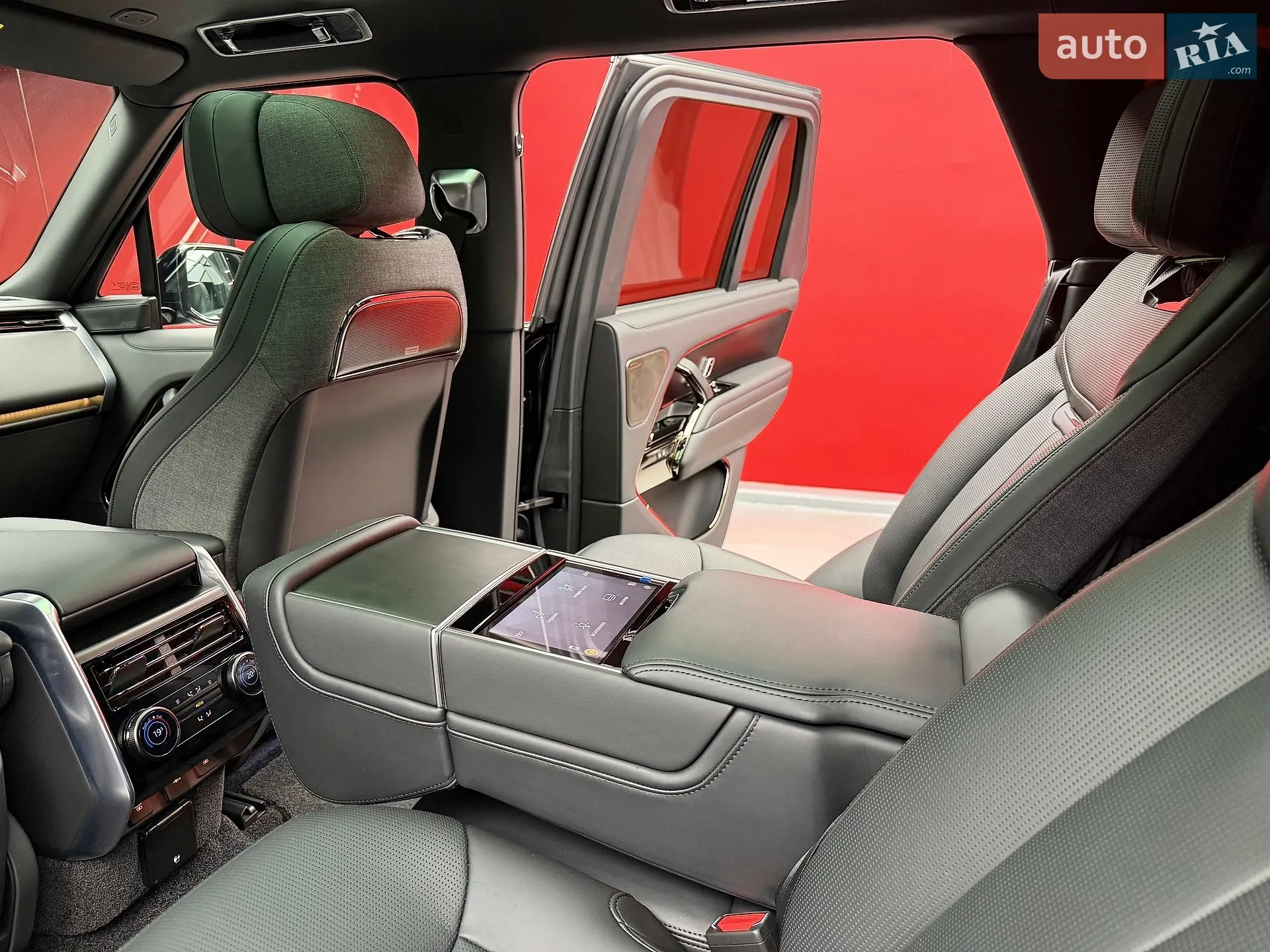 2024 Land Rover Range Rover - мініатюра 46