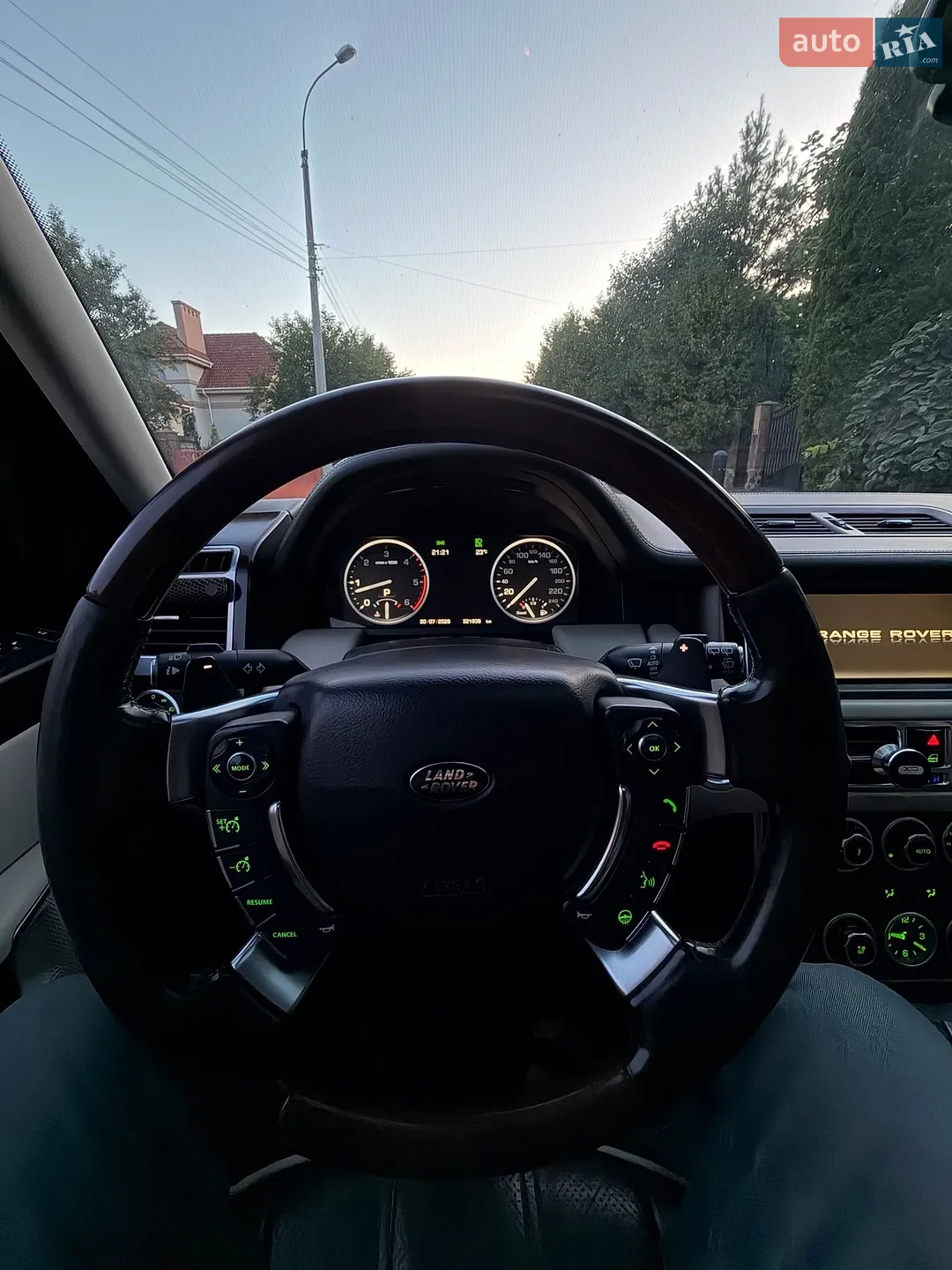 2011 Land Rover Range Rover - мініатюра 14