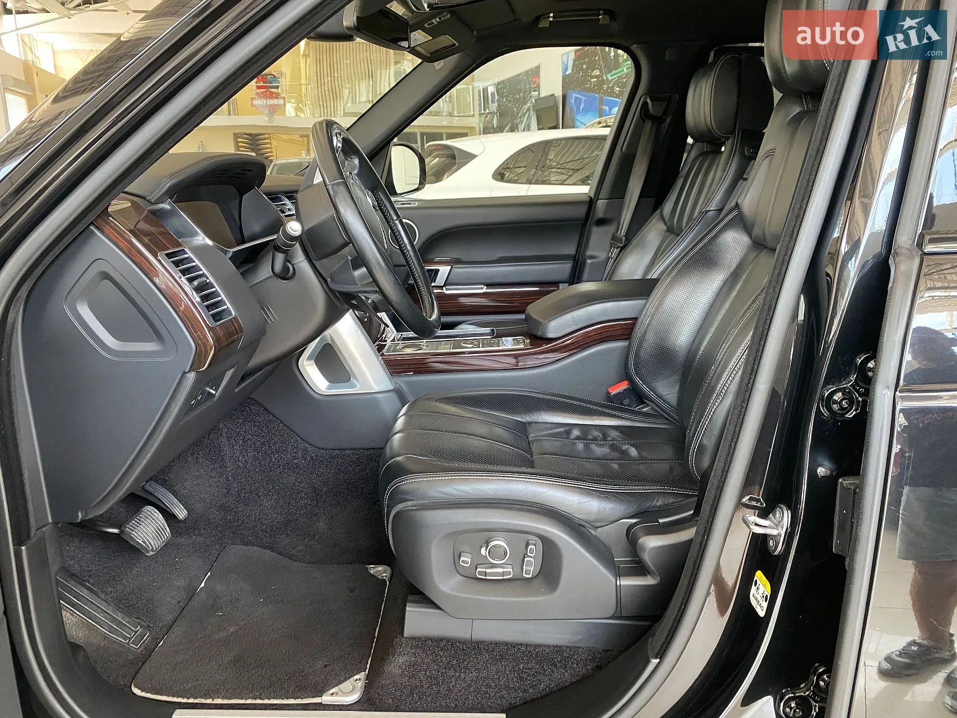 2016 Land Rover Range Rover - мініатюра 17
