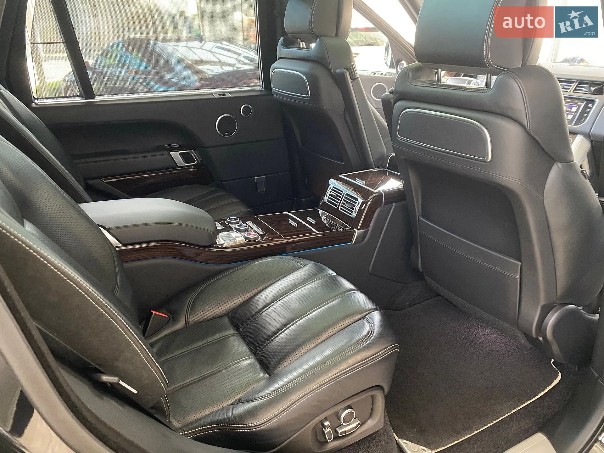 2016 Land Rover Range Rover - мініатюра 35