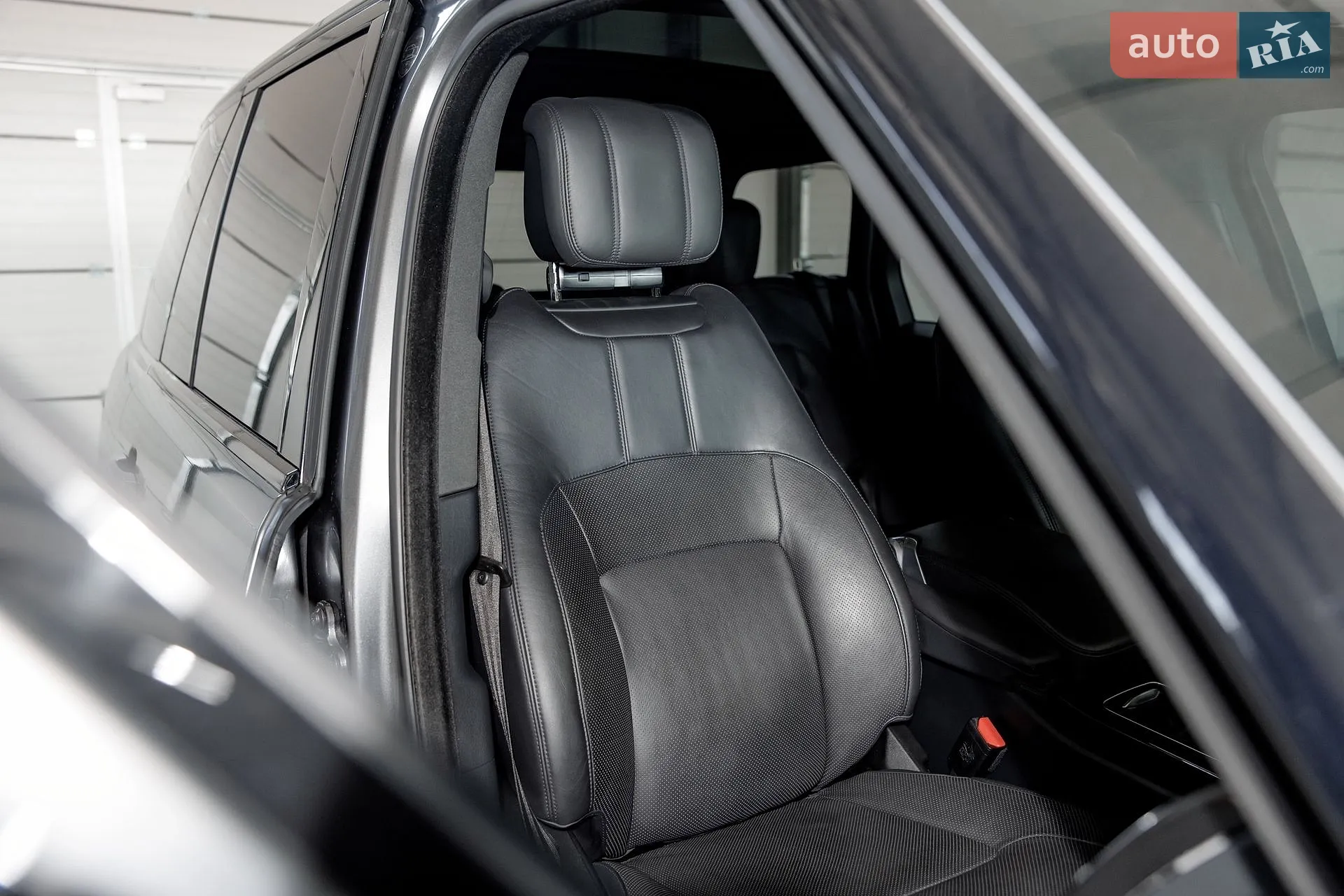 2018 Land Rover Range Rover - мініатюра 34