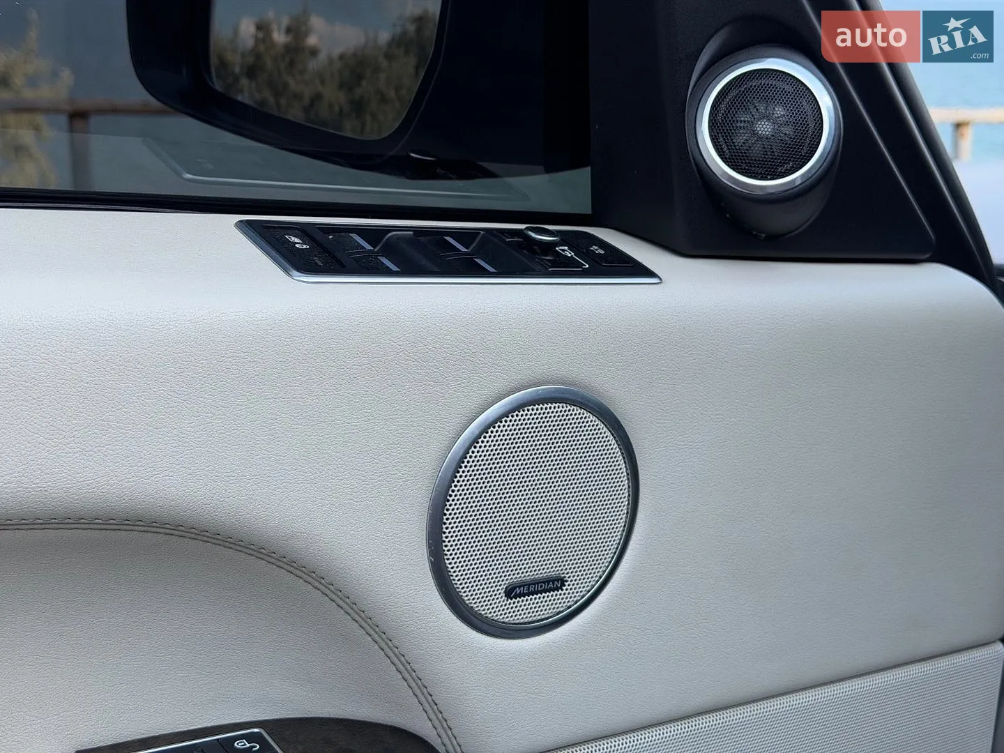 2013 Land Rover Range Rover - мініатюра 28