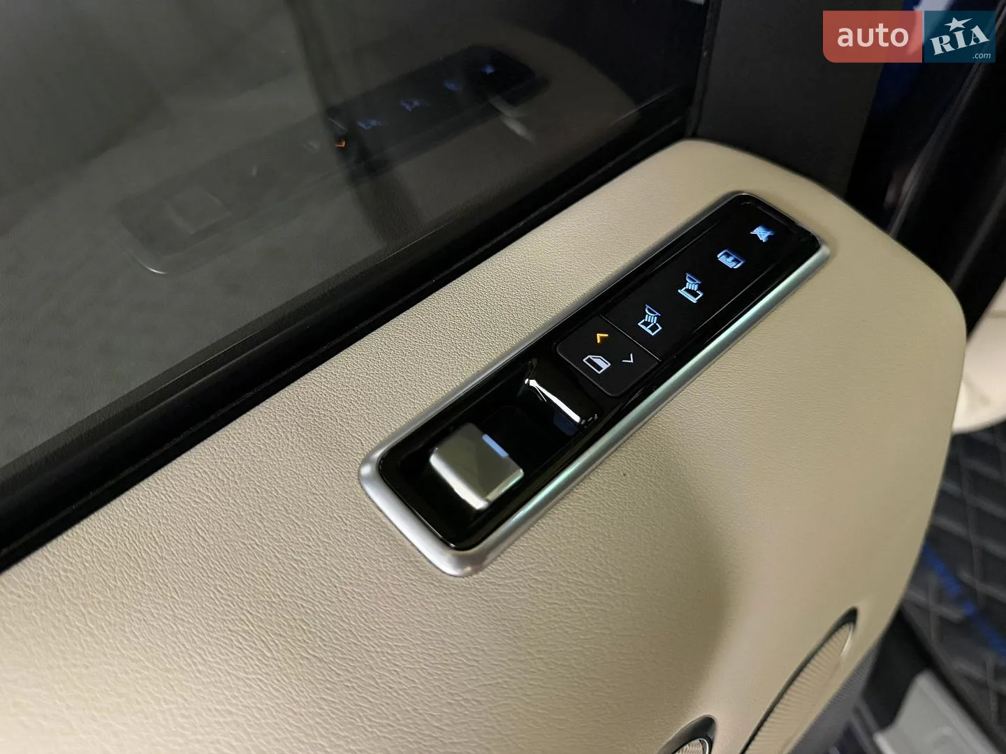 2020 Land Rover Range Rover - мініатюра 39
