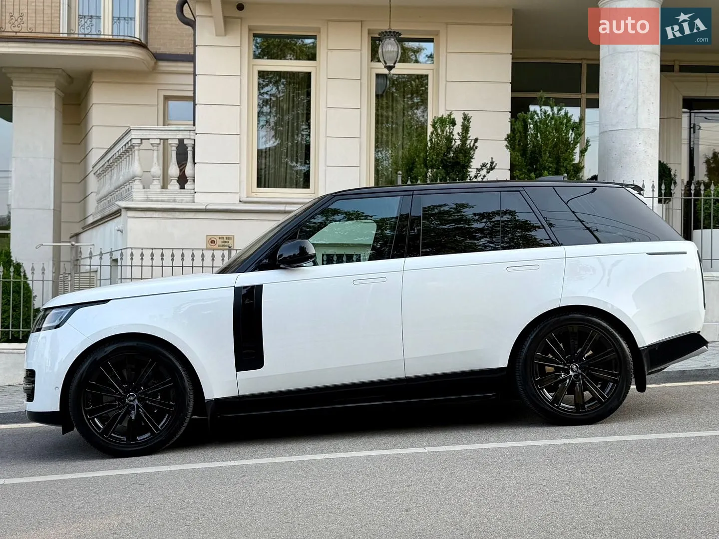 2022 Land Rover Range Rover - мініатюра 22