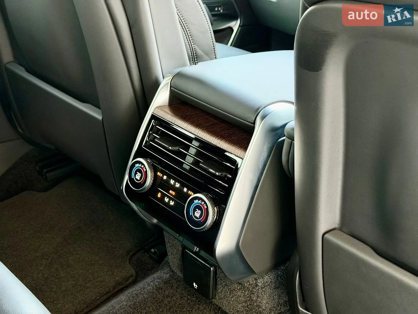 2022 Land Rover Range Rover - мініатюра 28