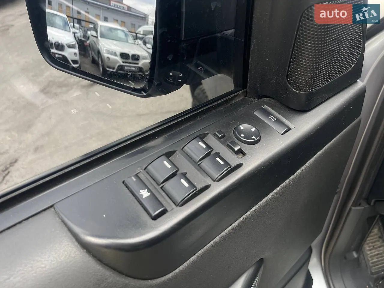 2012 Land Rover Range Rover - мініатюра 19