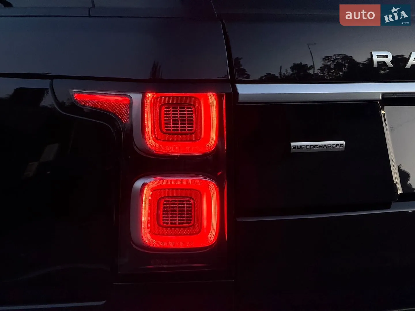 2019 Land Rover Range Rover - мініатюра 31