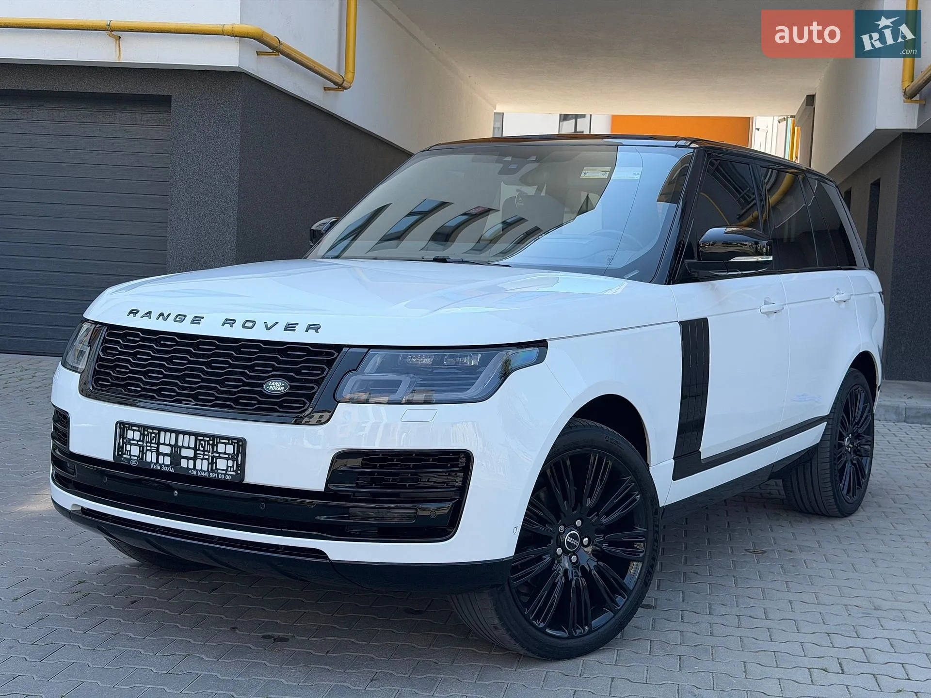 2017 Land Rover Range Rover - мініатюра 2
