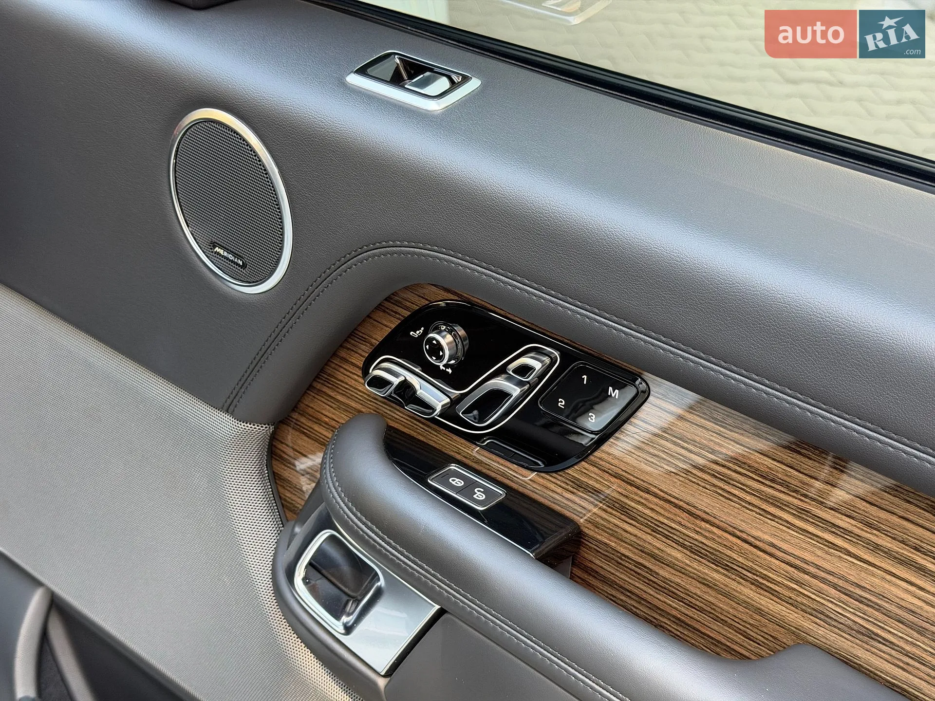 2017 Land Rover Range Rover - мініатюра 64