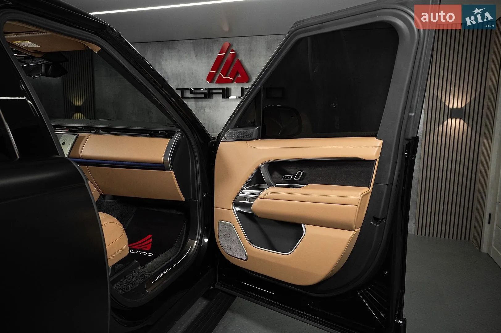 2025 Land Rover Range Rover - мініатюра 21