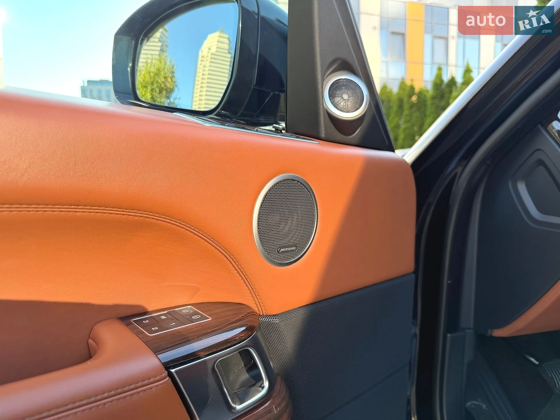 2013 Land Rover Range Rover - мініатюра 18