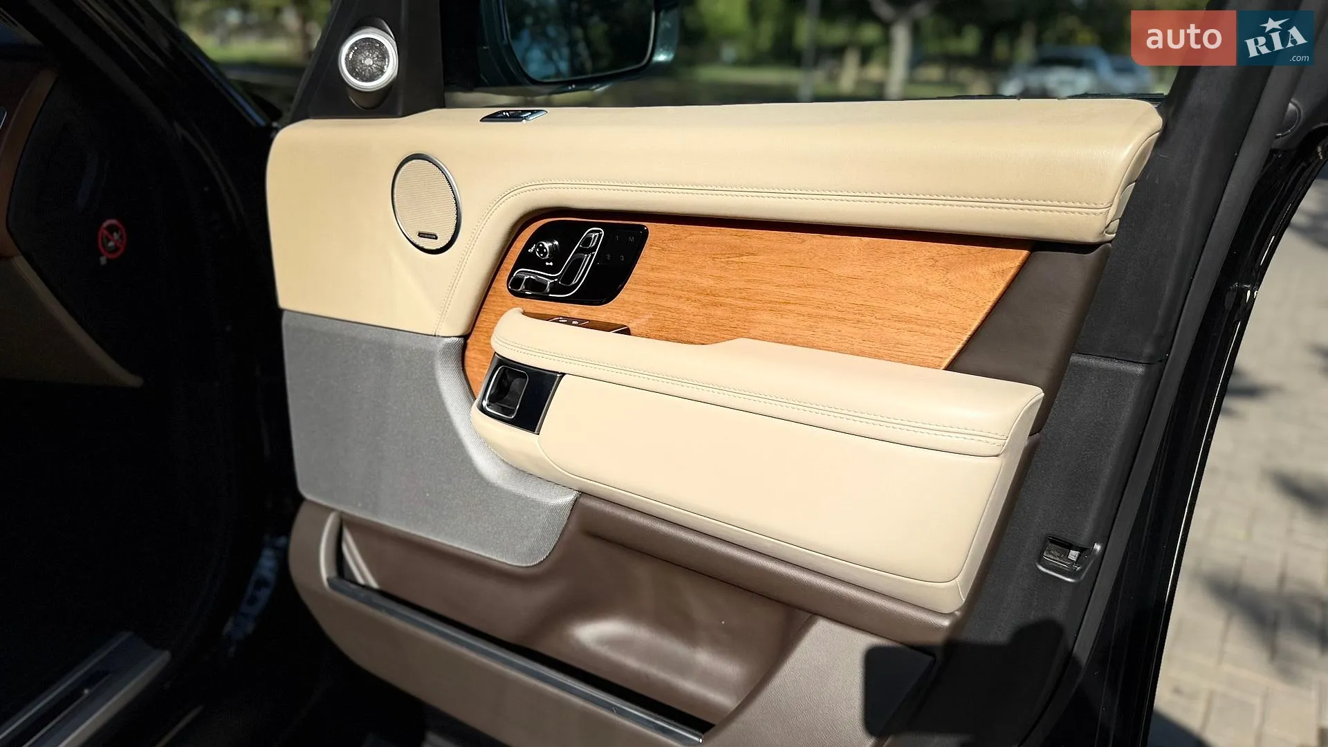 2018 Land Rover Range Rover - мініатюра 35