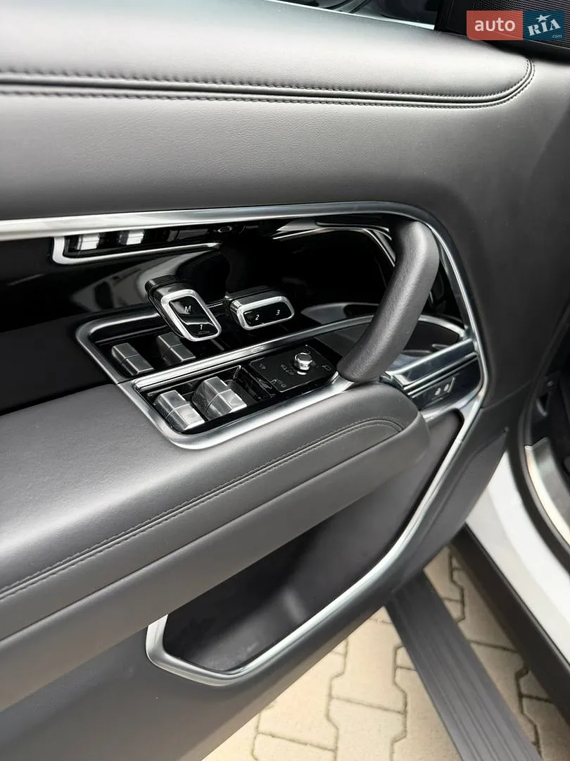 2023 Land Rover Range Rover - мініатюра 17