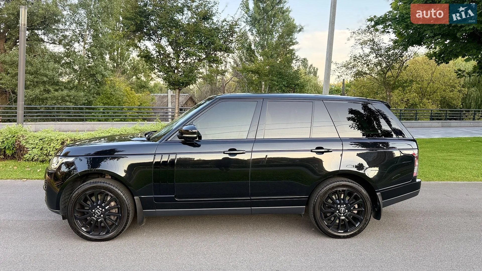 2013 Land Rover Range Rover - мініатюра 11