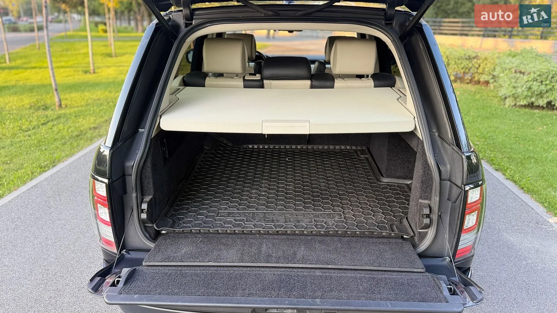 2013 Land Rover Range Rover - мініатюра 22