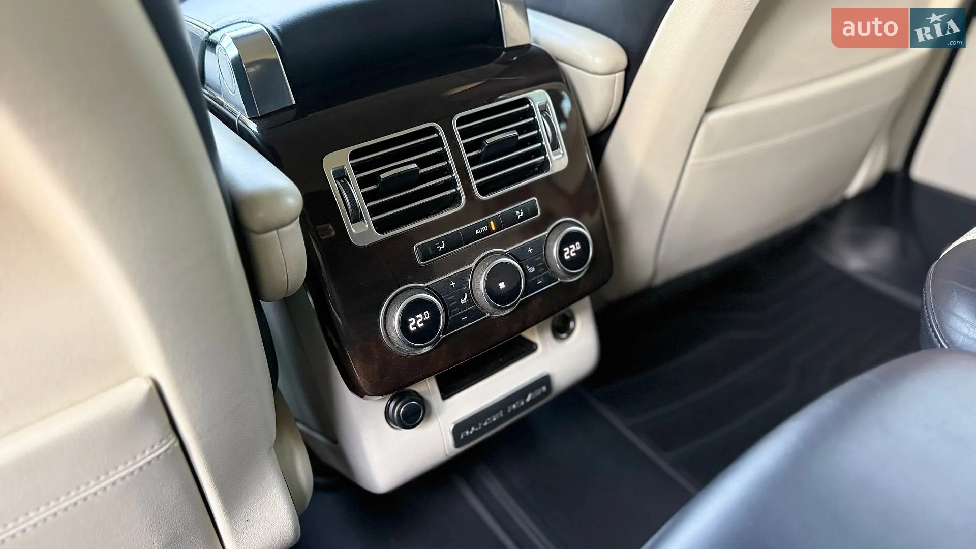 2013 Land Rover Range Rover - мініатюра 18