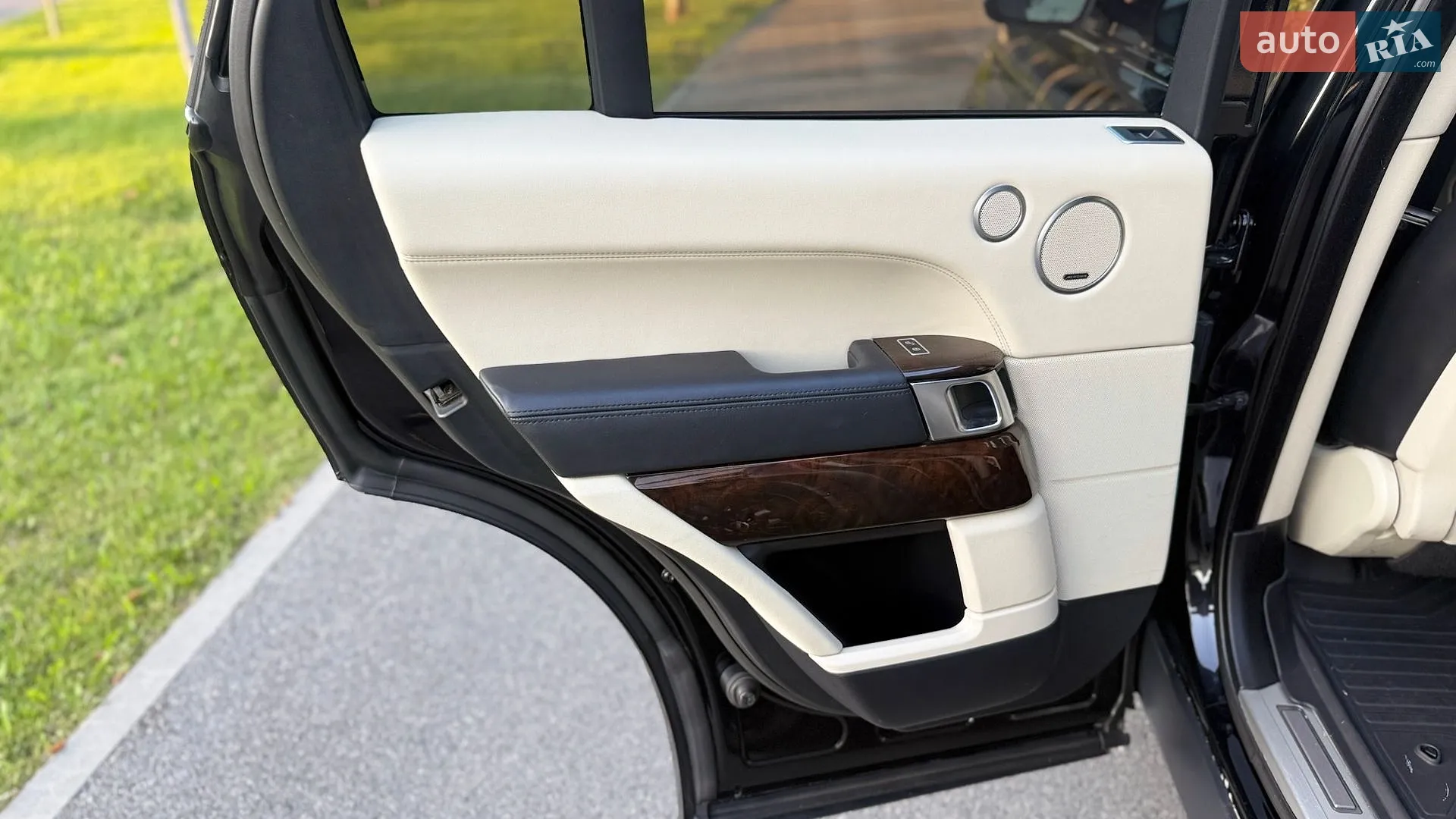 2013 Land Rover Range Rover - мініатюра 20
