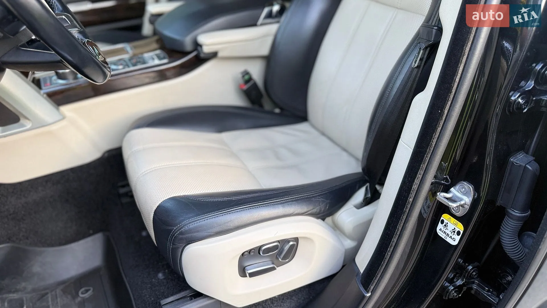 2013 Land Rover Range Rover - мініатюра 16