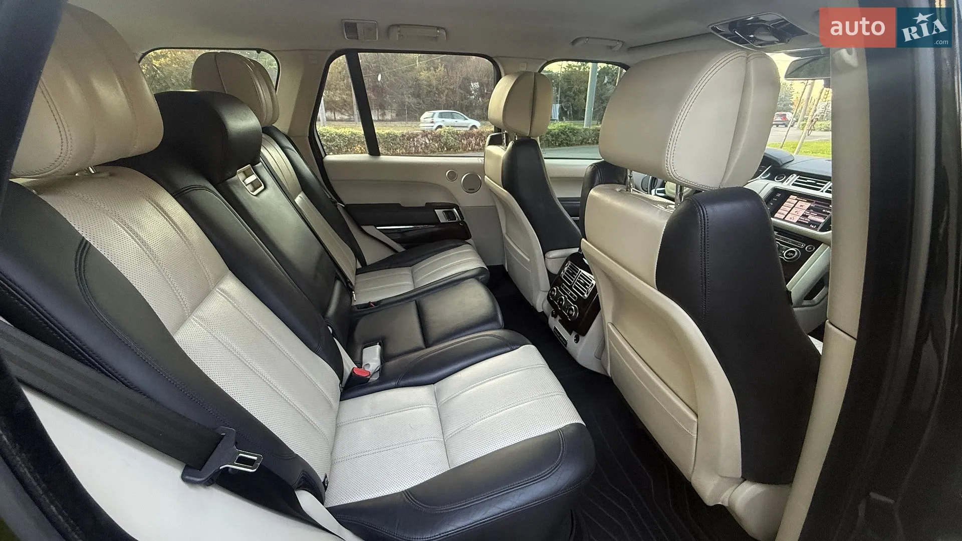 2013 Land Rover Range Rover - мініатюра 33
