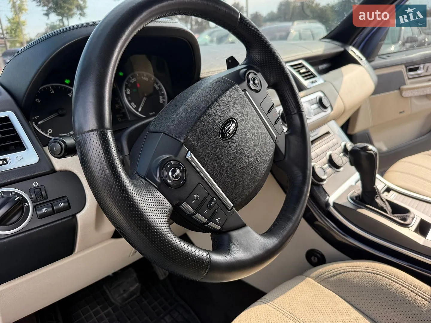 2010 Land Rover Range Rover - мініатюра 18