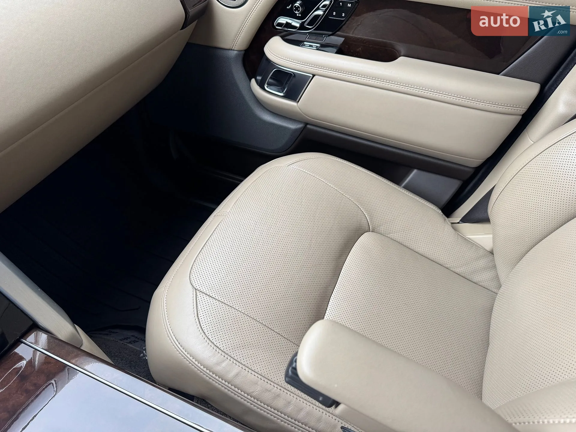 2017 Land Rover Range Rover - мініатюра 19