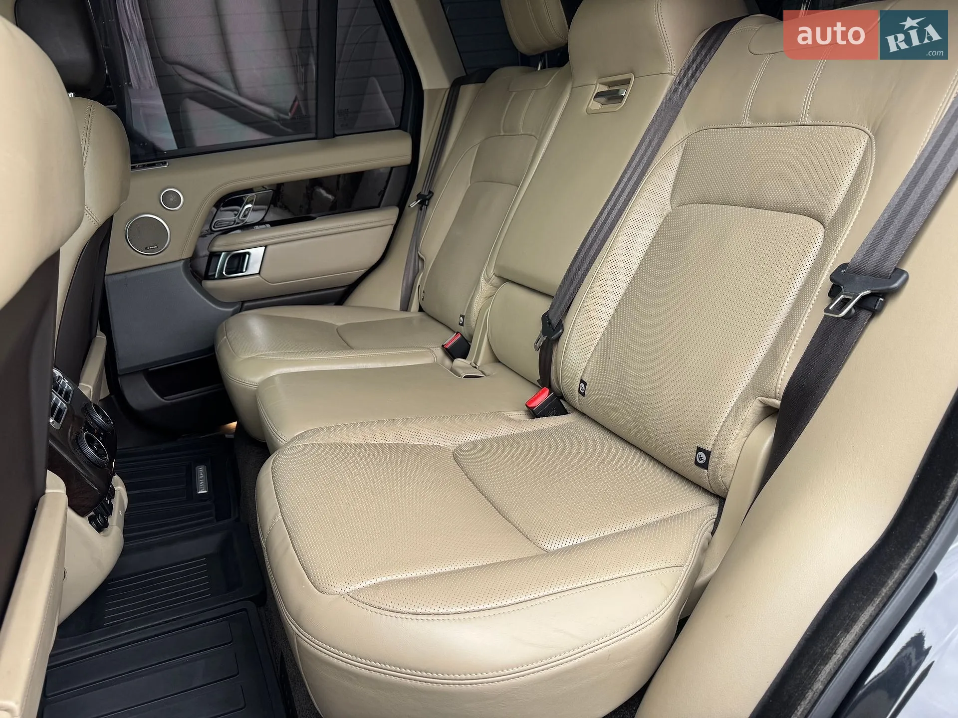 2017 Land Rover Range Rover - мініатюра 25