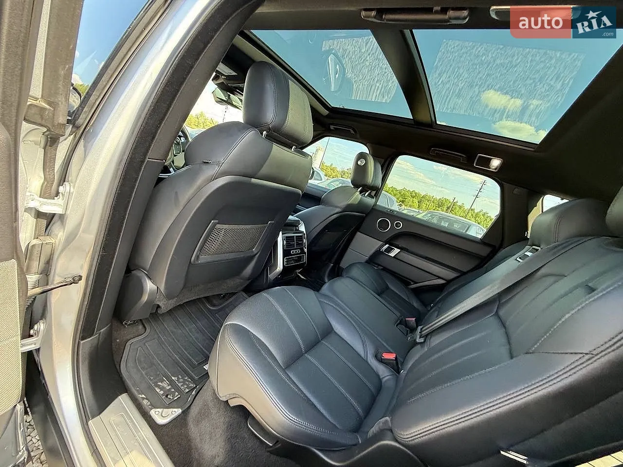 2017 Land Rover Range Rover - мініатюра 47