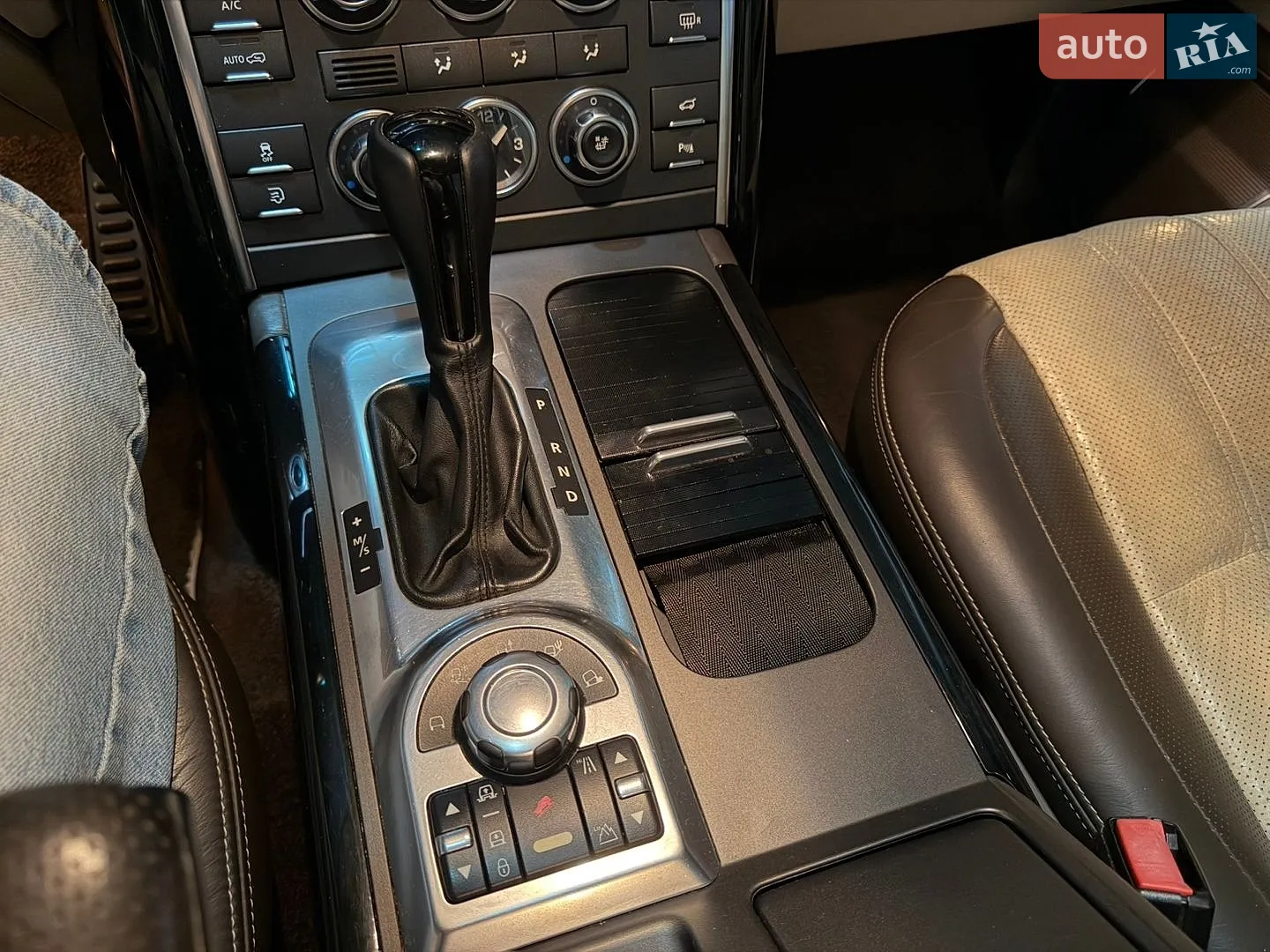 2011 Land Rover Range Rover - мініатюра 16