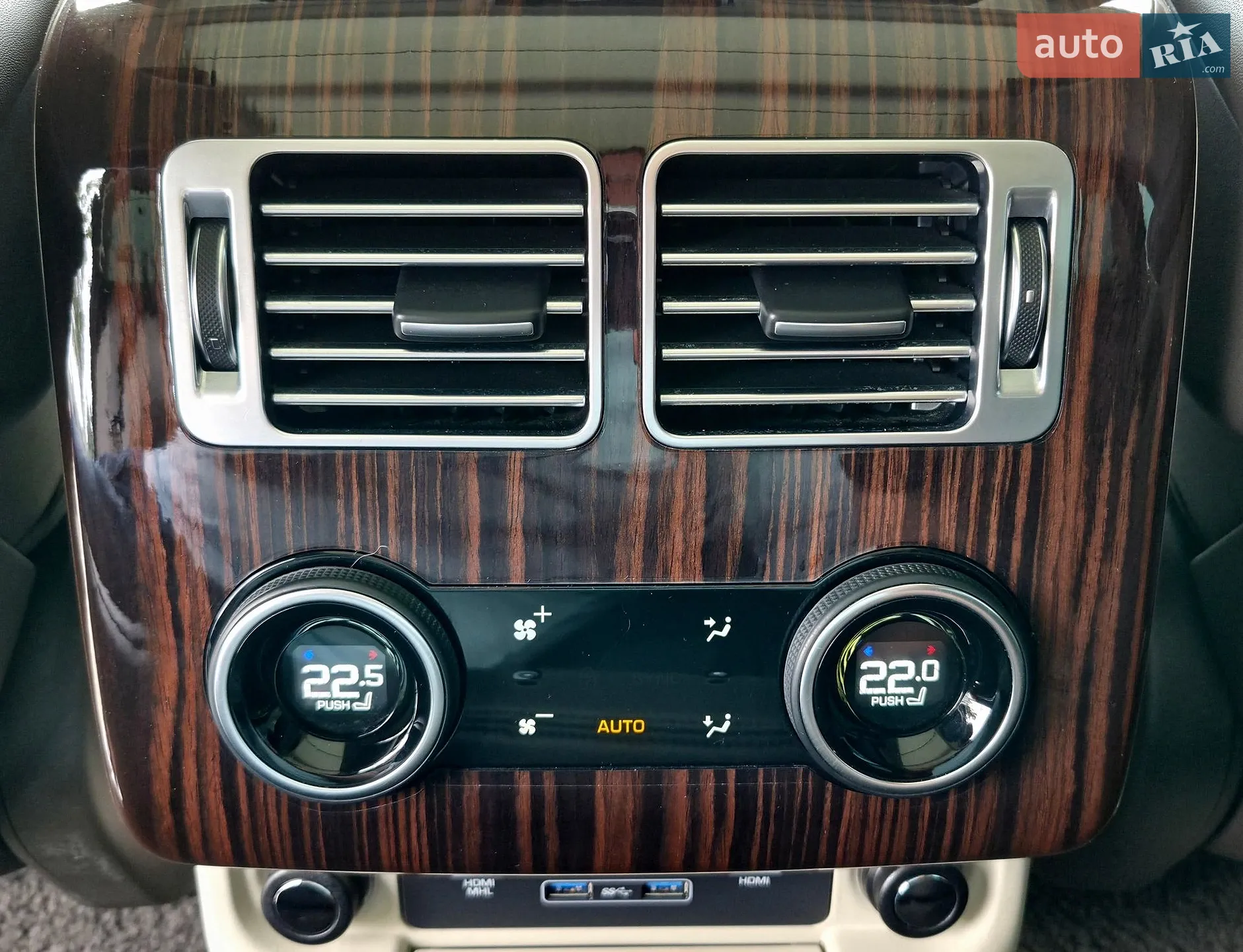 2018 Land Rover Range Rover - мініатюра 18