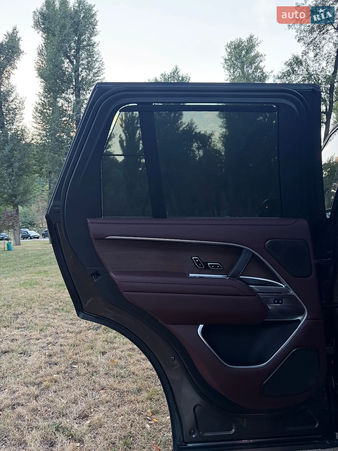 2023 Land Rover Range Rover - мініатюра 30