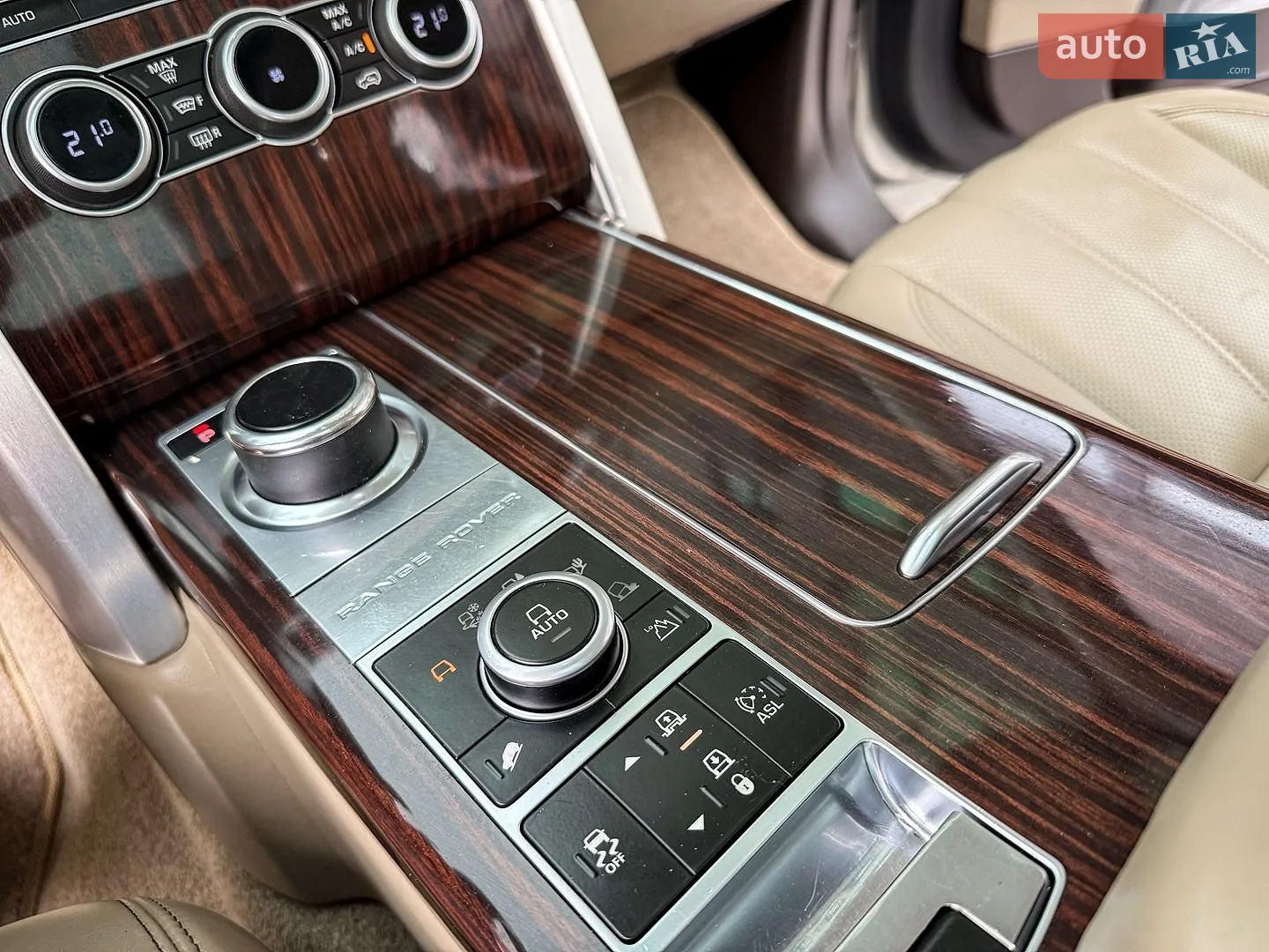 2013 Land Rover Range Rover - мініатюра 33