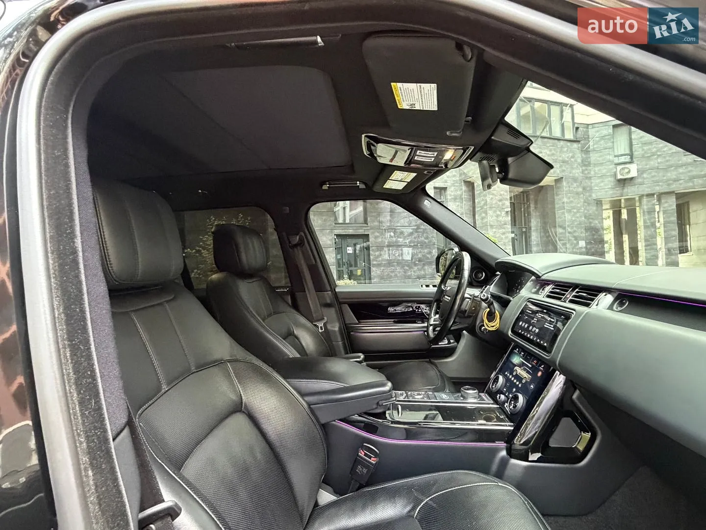 2018 Land Rover Range Rover - мініатюра 25