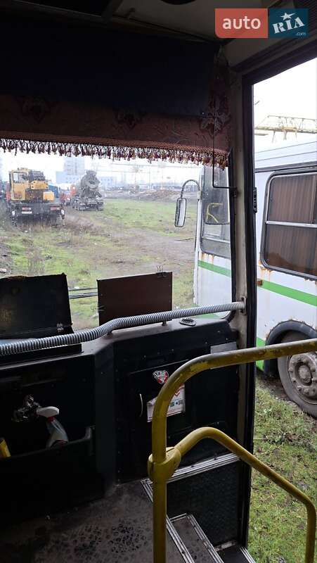 Городской автобус ЛАЗ 4207 2007 в Днепре фото 7 Городской автобус ЛАЗ 4207 2007 в Днепре