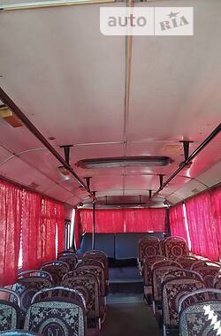 Пригородный автобус ЛАЗ 695 1989 в Никополе