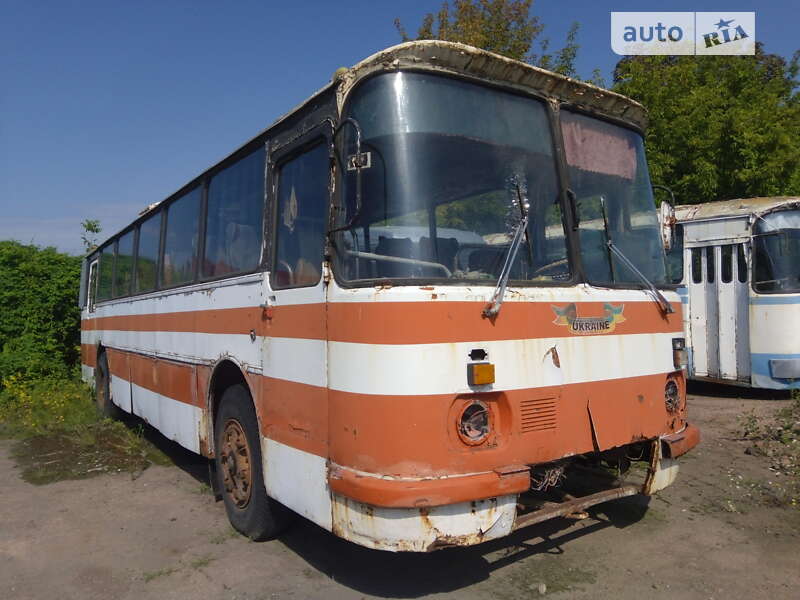 Туристический / Междугородний автобус ЛАЗ 699 1990 в Нежине
