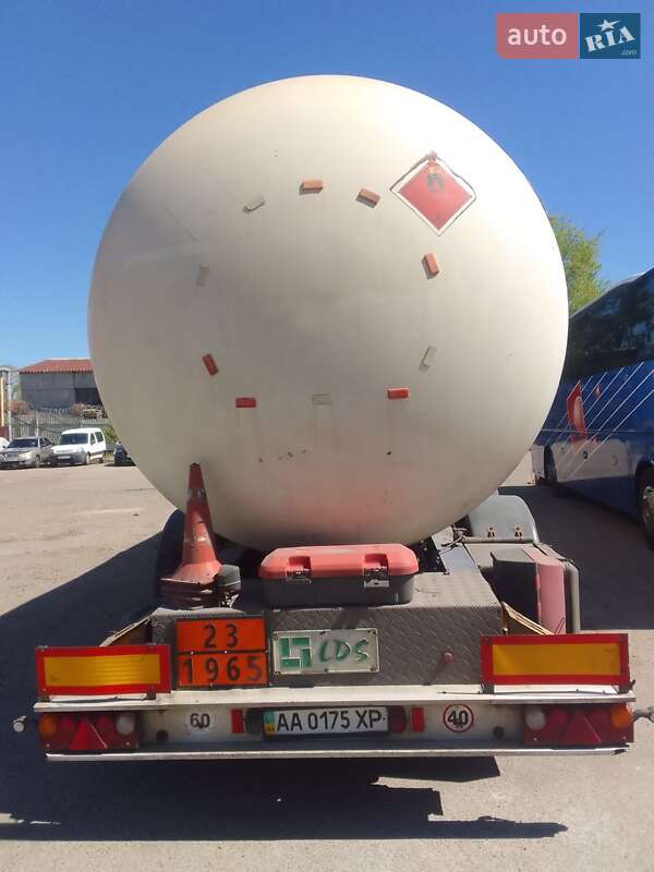Газовоз LDS NG 2002 в Києві