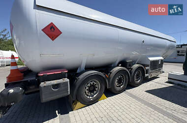 Газовоз LDS NPA 2006 в Львове