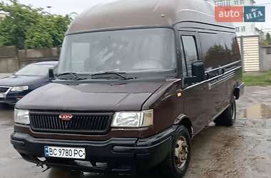 Вантажопасажирський фургон LDV Convoy груз. 2004 в Львові