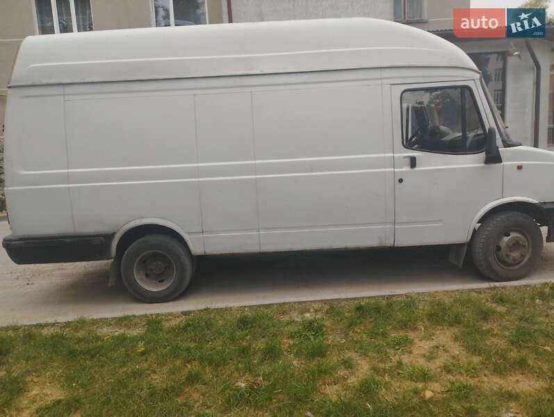 Грузовой фургон LDV Convoy груз. 2002 в Тернополе